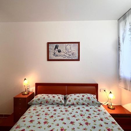 Apartamento Gerri - L'Amfitriona Gerri de la Sal Exterior foto