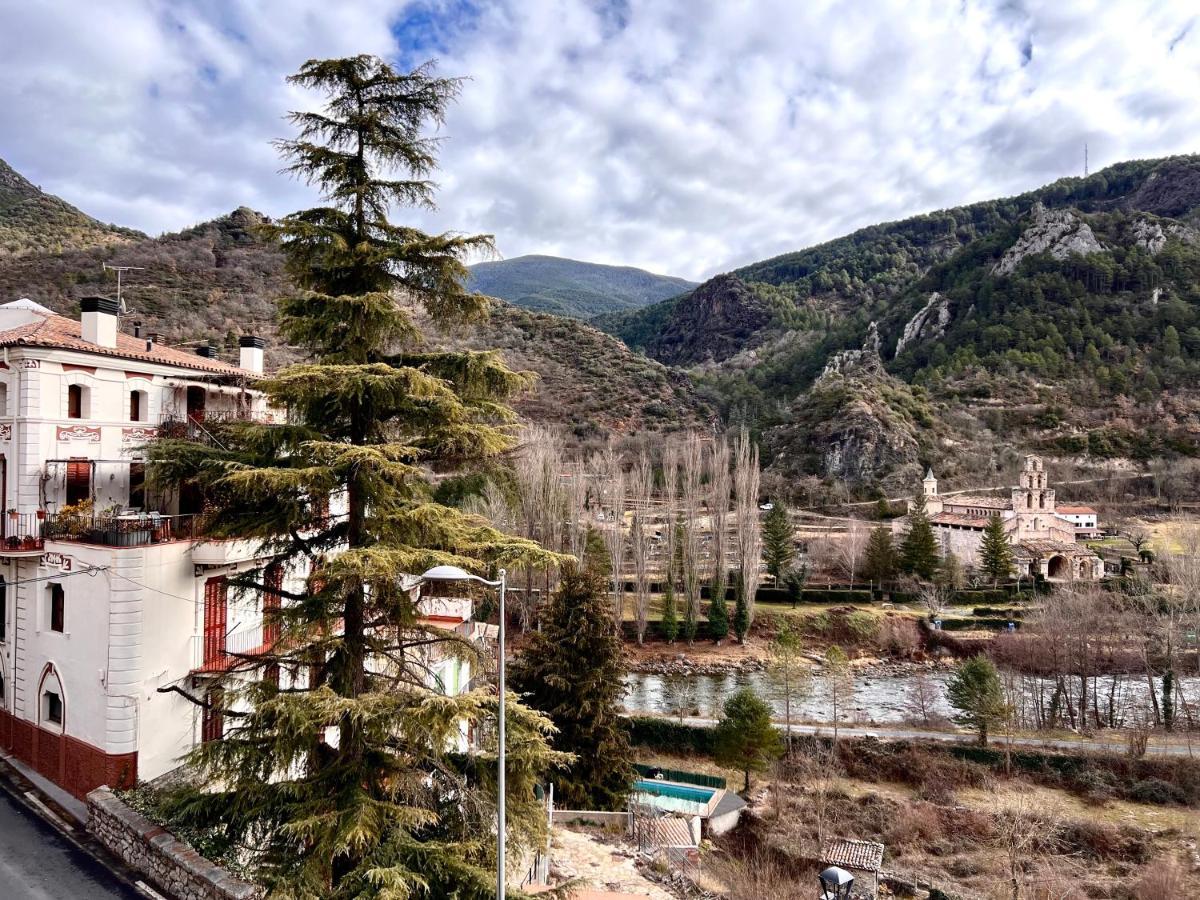 Apartamento Gerri - L'Amfitriona Gerri de la Sal Exterior foto